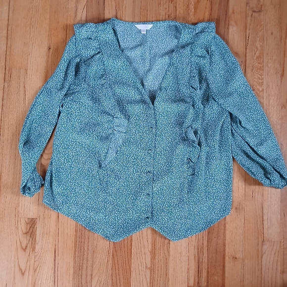 Green Floral Ruffle Top - Picture 2 of 5